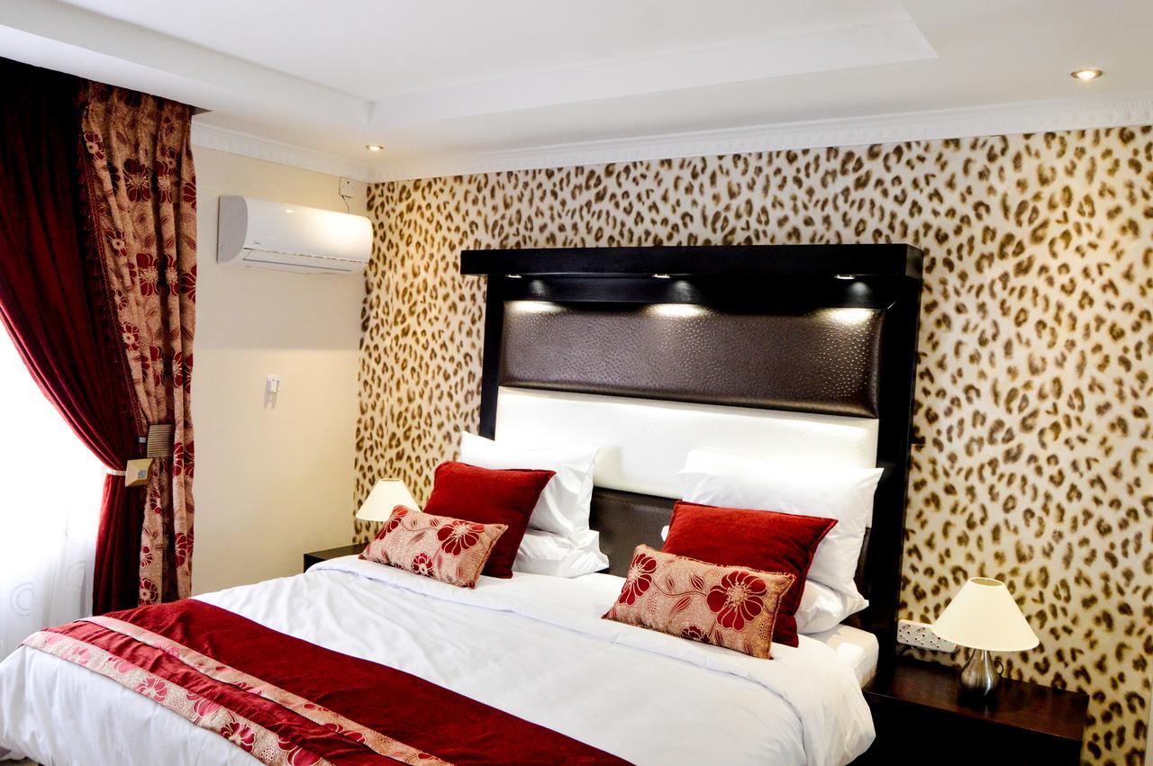 Golden Door Villa Gaborone Ngoại thất bức ảnh