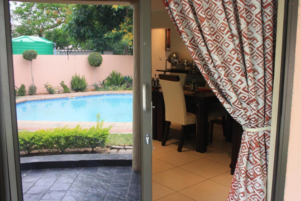 Golden Door Villa Gaborone Ngoại thất bức ảnh